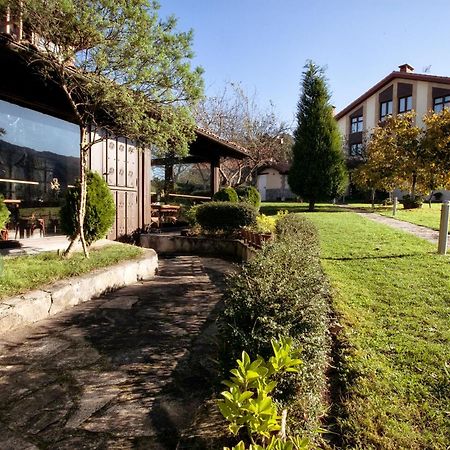 Apartamentos Rurales L'Arquera 라네스 외부 사진
