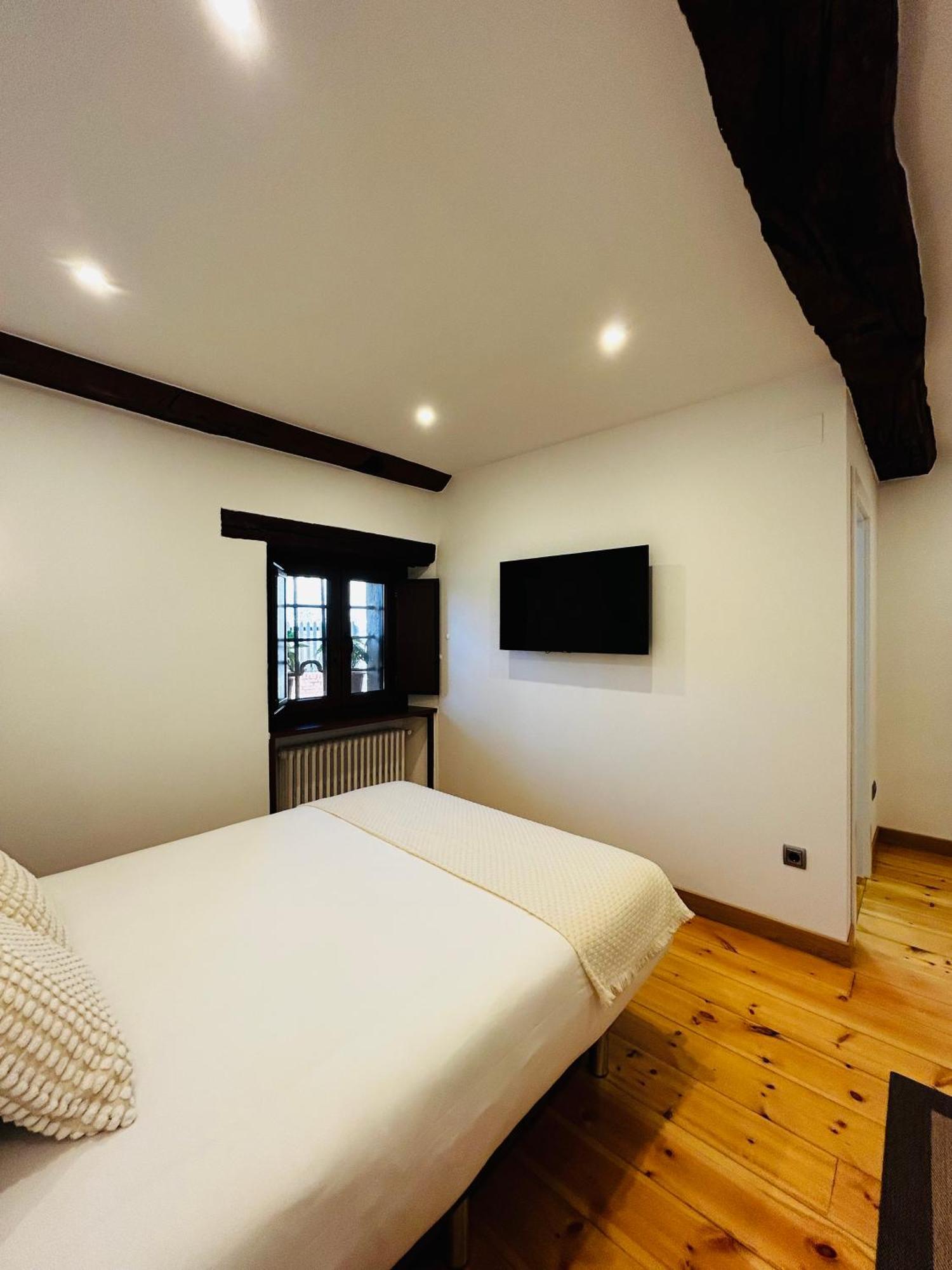 Apartamentos Rurales L'Arquera 라네스 외부 사진