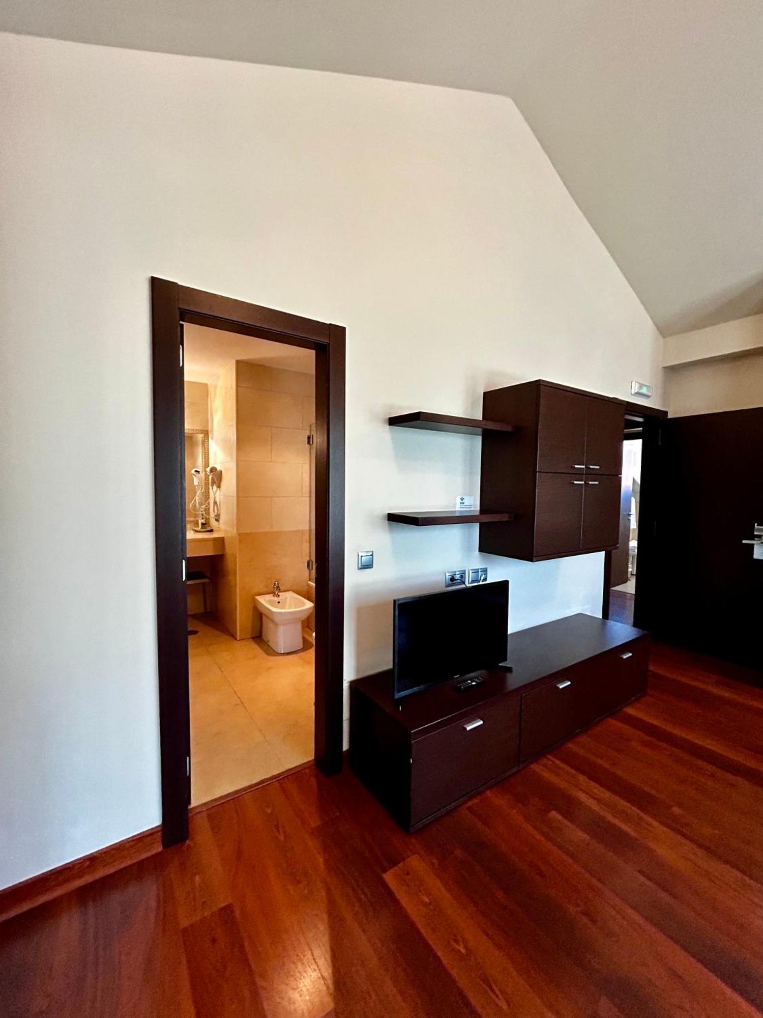 Apartamentos Rurales L'Arquera 라네스 외부 사진