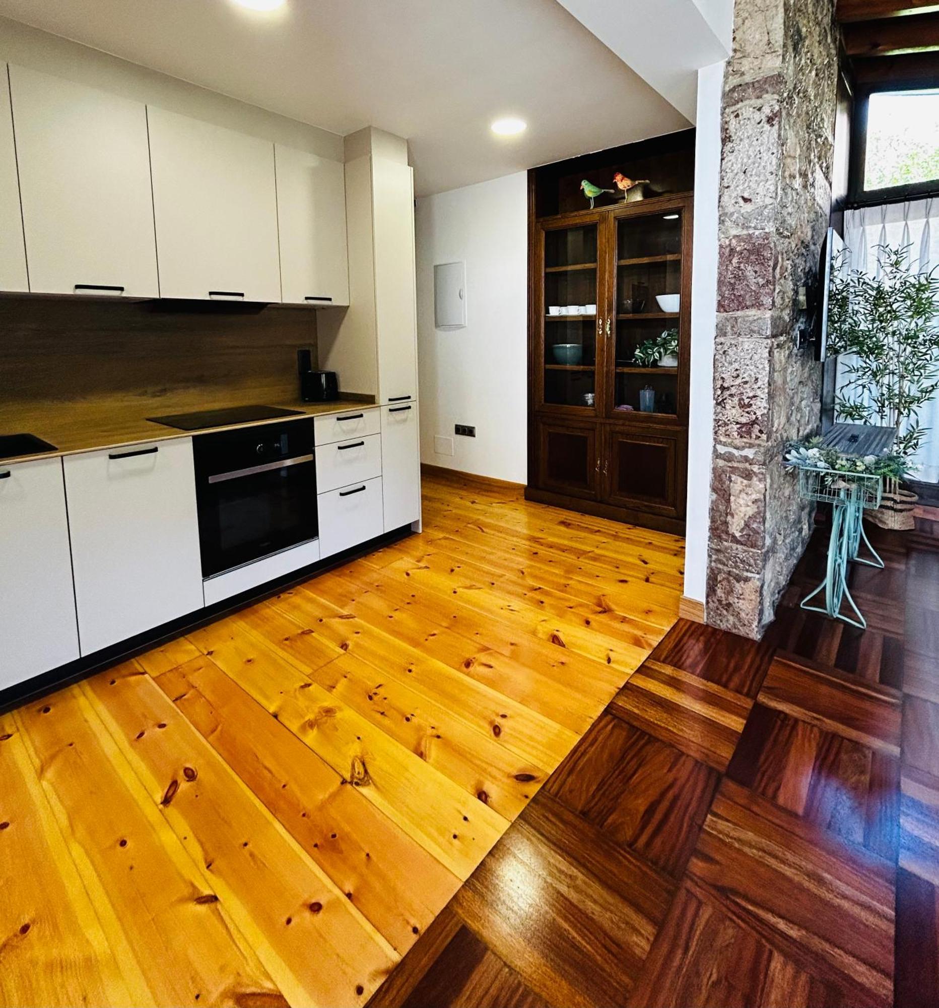 Apartamentos Rurales L'Arquera 라네스 외부 사진
