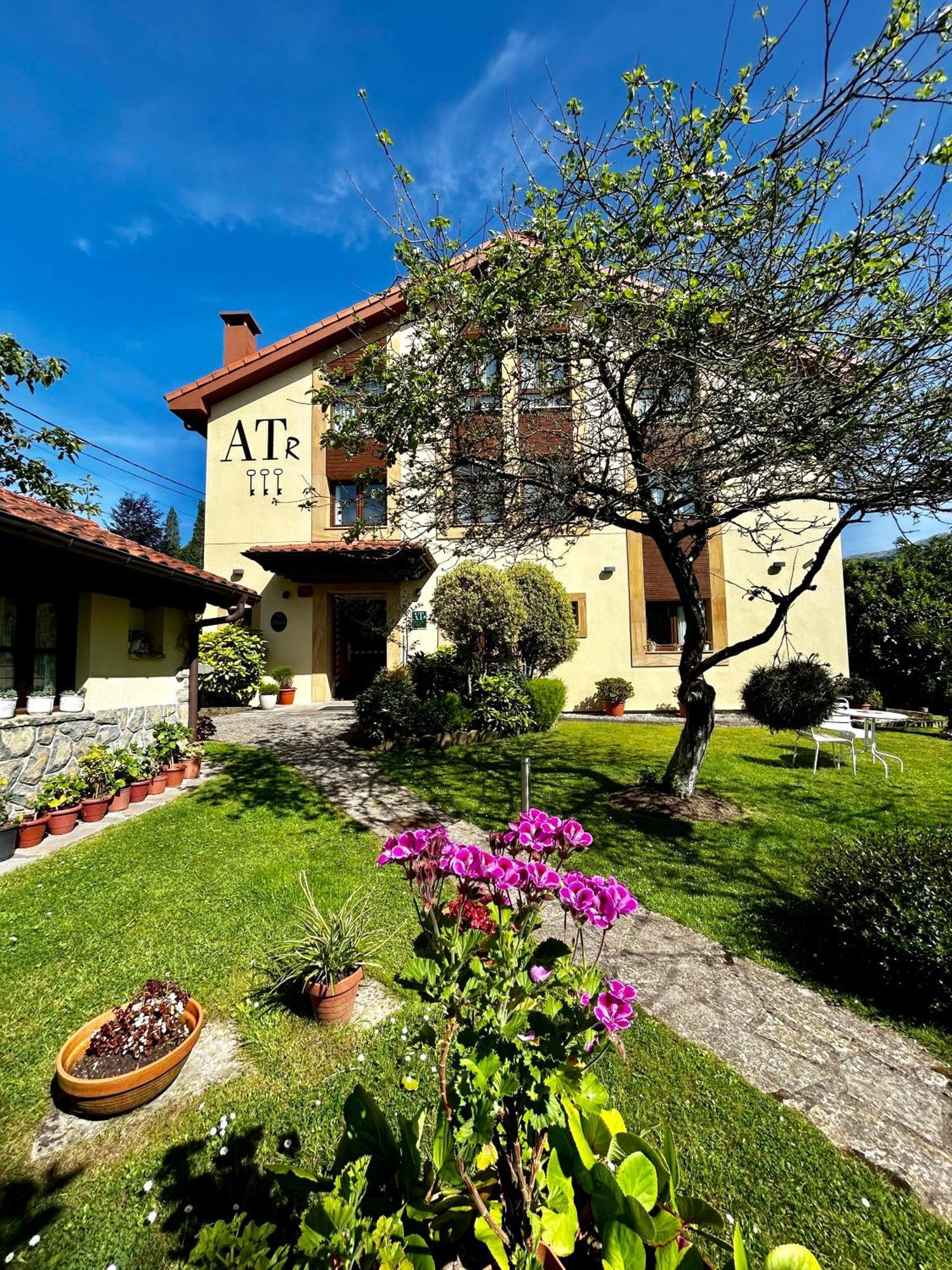 Apartamentos Rurales L'Arquera 라네스 외부 사진