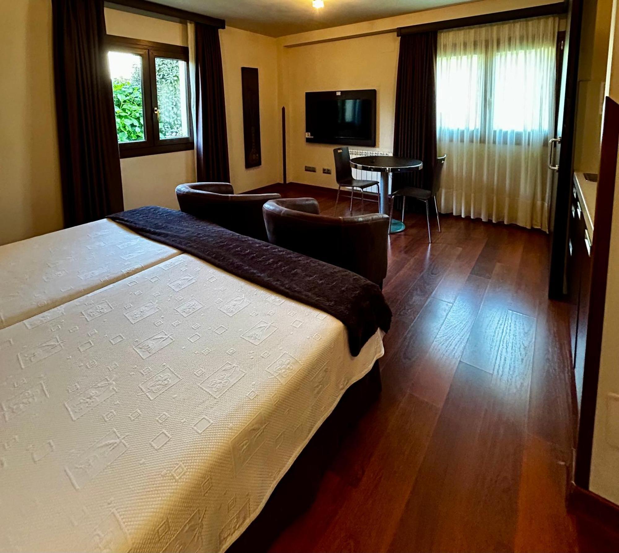 Apartamentos Rurales L'Arquera 라네스 외부 사진