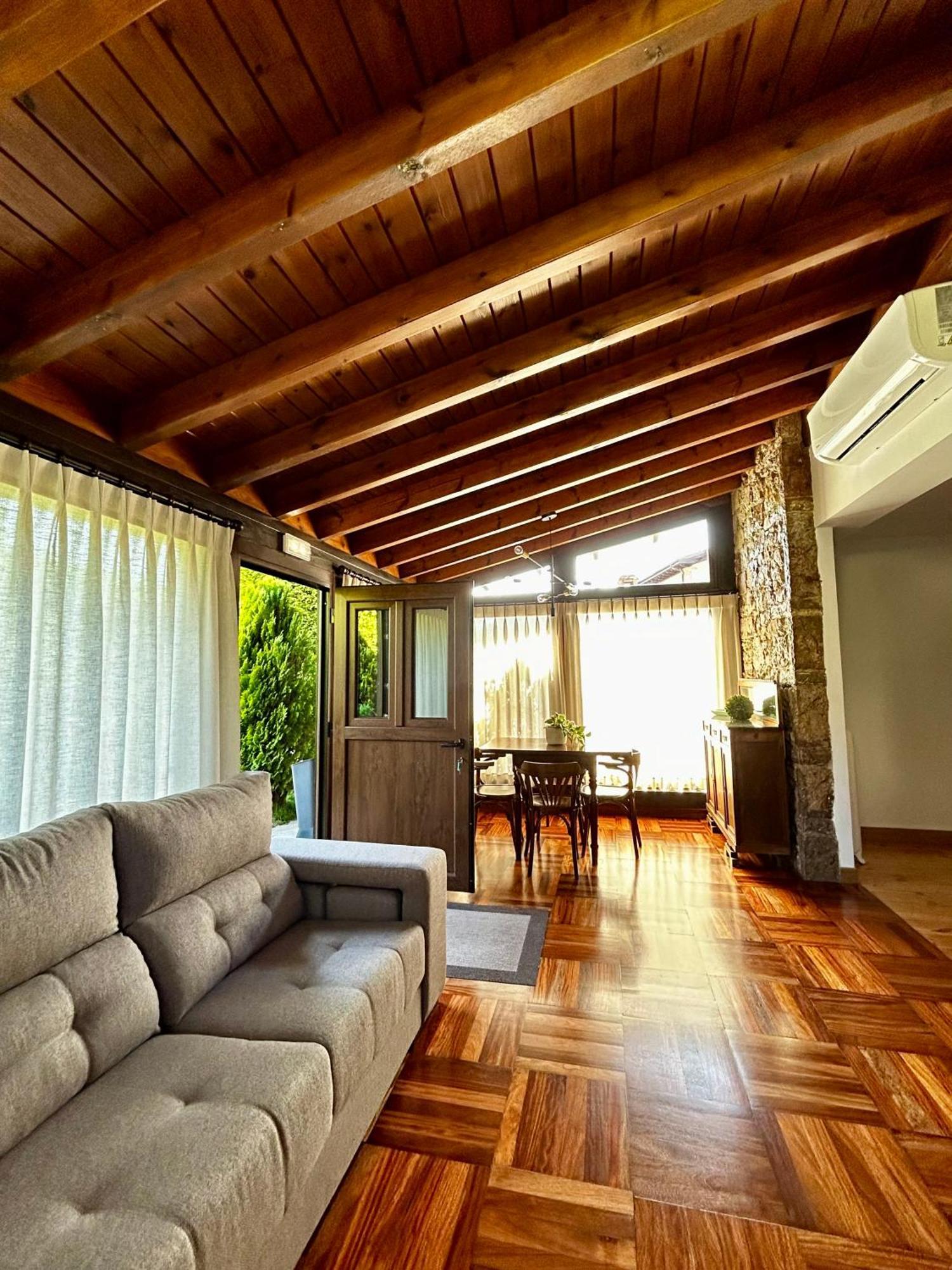 Apartamentos Rurales L'Arquera 라네스 외부 사진